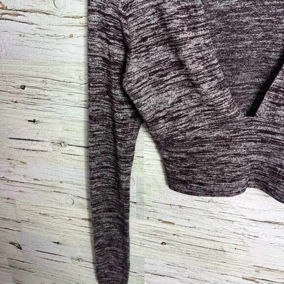 Aritzia Wilfred Free Bridgette Plunge V-Neck Long Sleeve Crop Top small - Picture 2 of 8